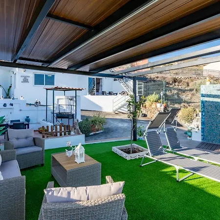 El Rinconcito With Sea View Holiday home Los Menores