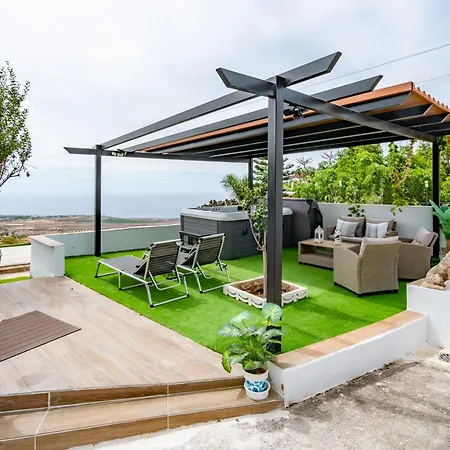 El Rinconcito With Sea View Los Menores